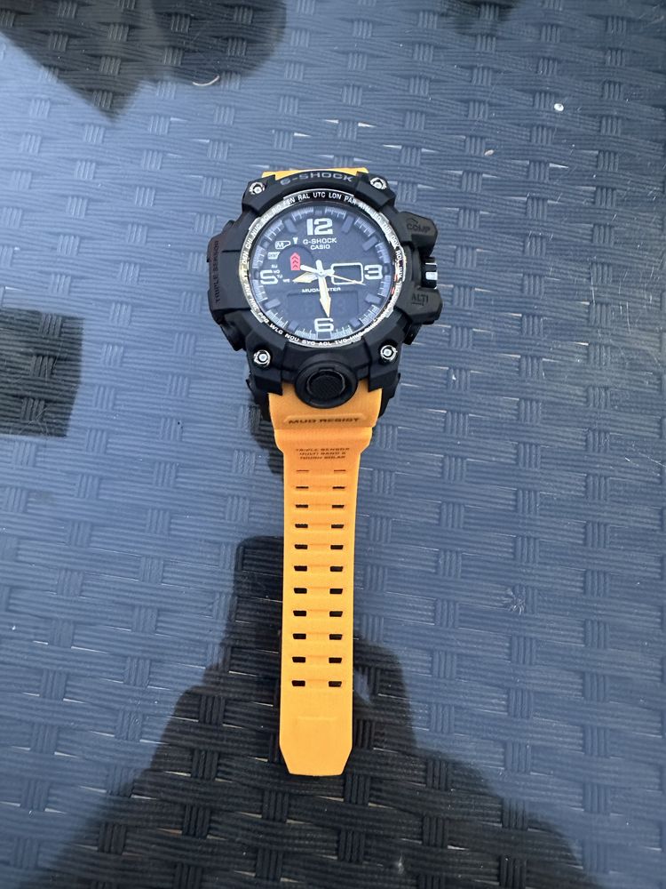 Часовник “Casio- G-shock”