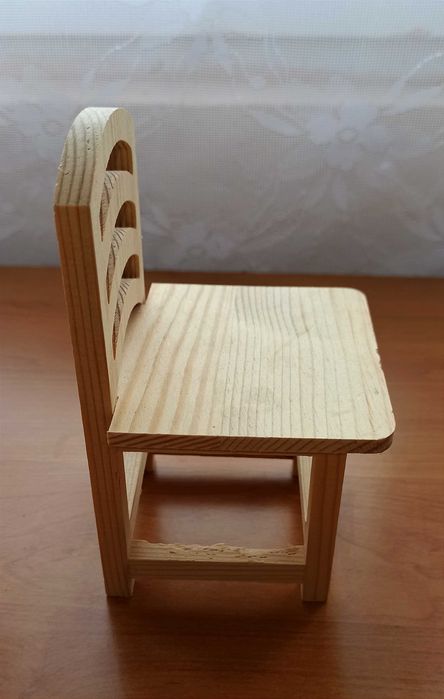 Дървено столче за животни