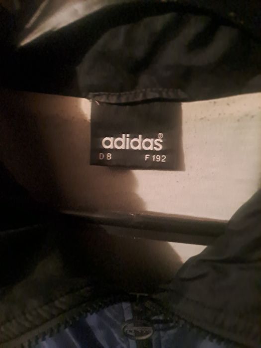 Спортни дрехи ,горно ,тениска и шуба.