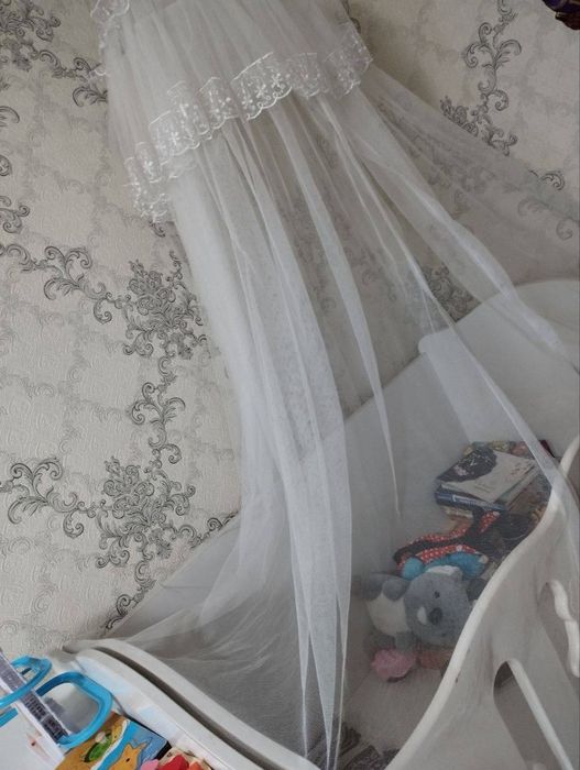 Детские кровати srochna sotiladi