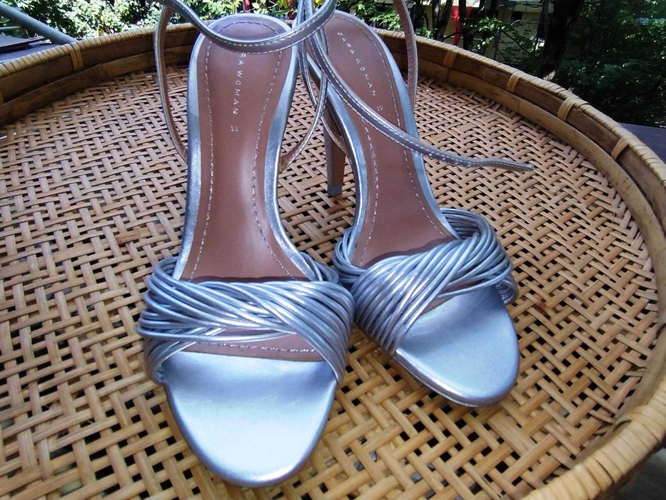 Sandale elegante argintii 35