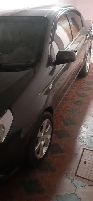 Продам машину  состояние отличное