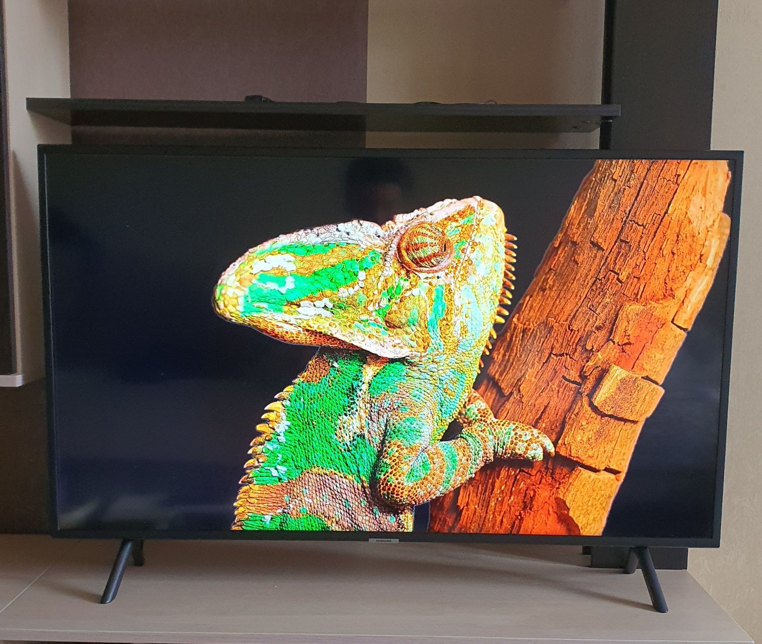 Телевизор 4K UHD Samsung 109cm Wi-Fi YouTube SmartTV