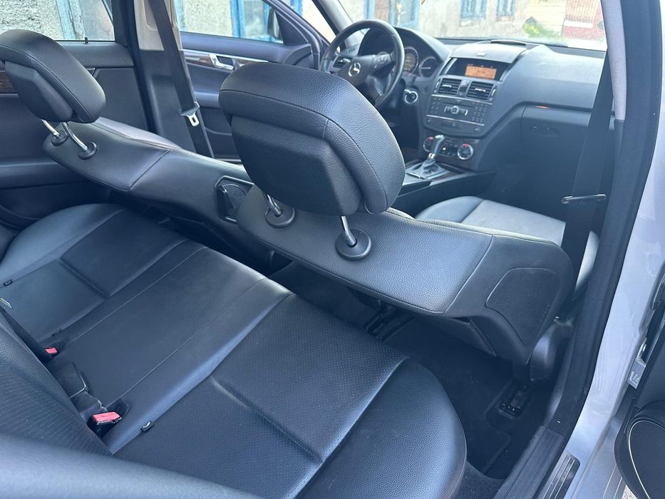 Mercedes C-Klass-2.2tdi-170cp an 2007/AUTOMAT/FULL/Înmatriculat Recent