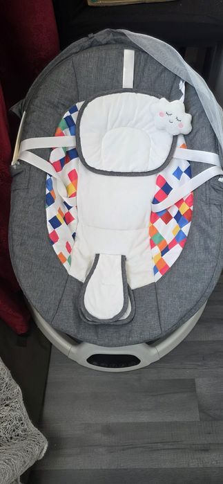 Leagan electric cu oscilatie stanga dreapta