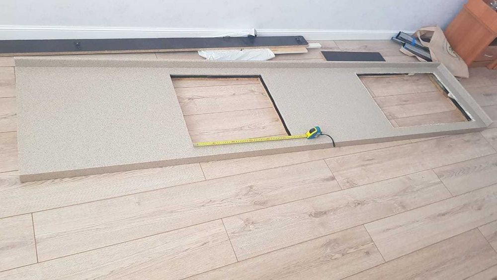 Продам каменную столешницу на кухню