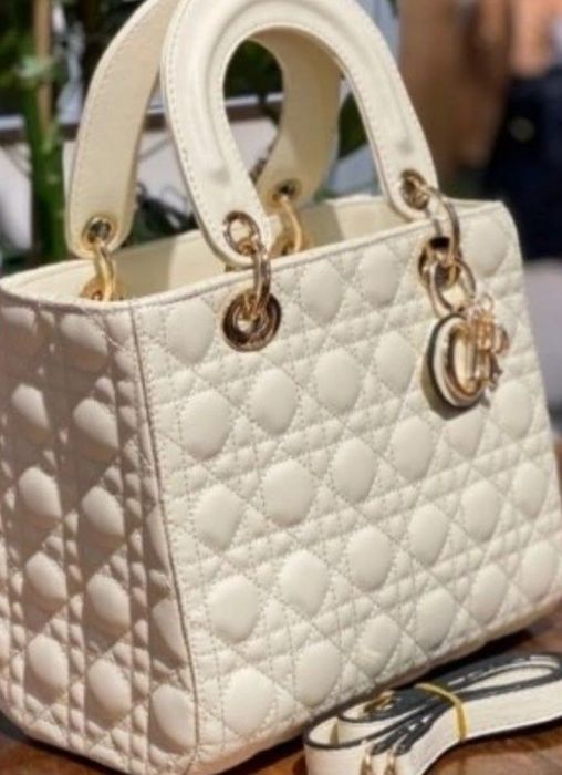 Geanta crem Dior Lady, accesorii metalice,saculet, etichetă