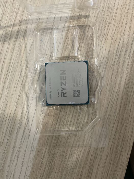 Procesor ryzen 7 3700X