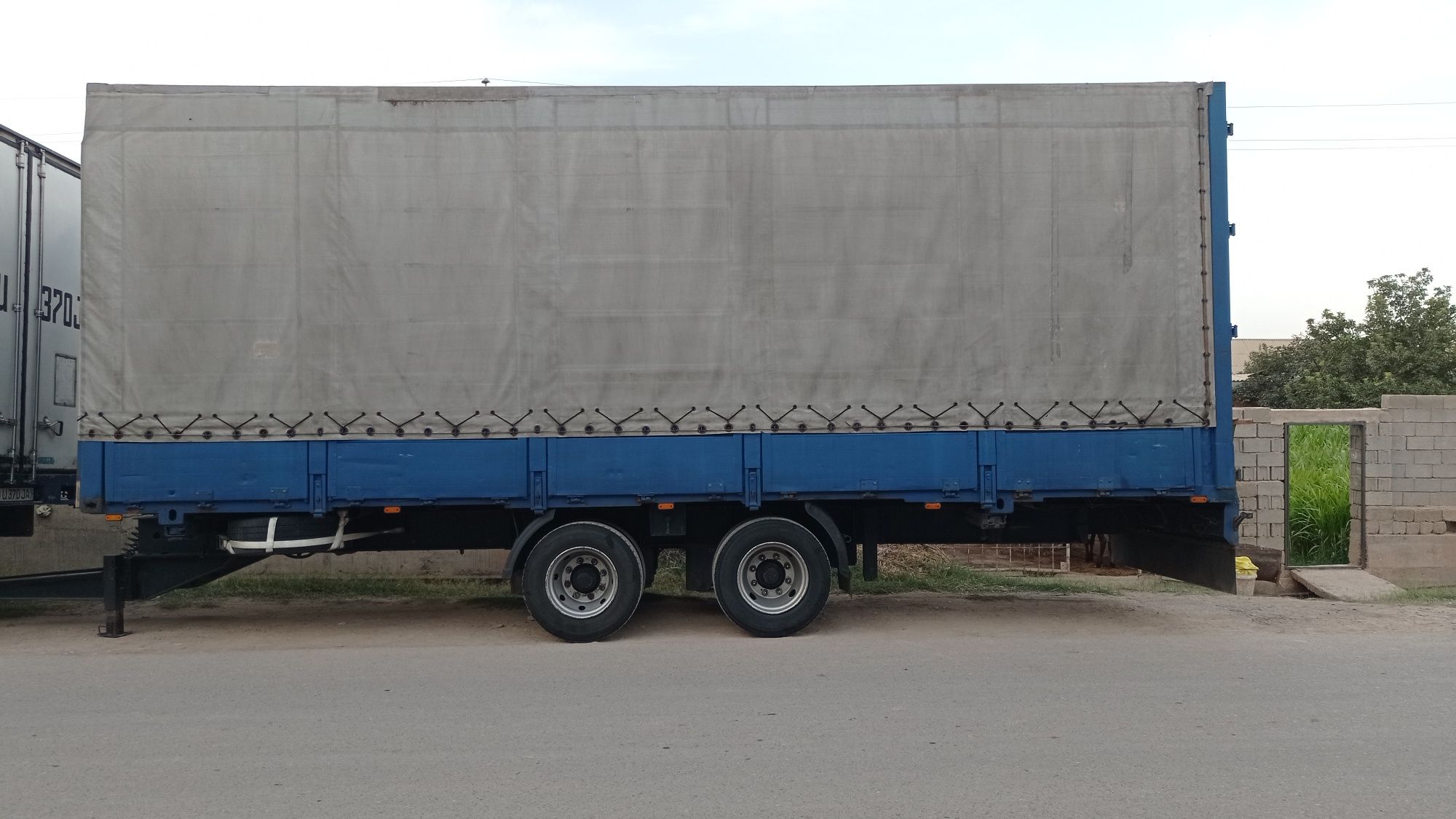 volvo paravoz 120 kub yili 2000
