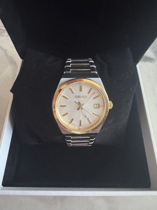 Seiko quarts 39mm men’s watch SUR558P1