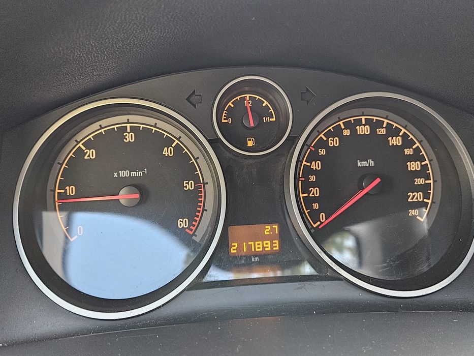 Vand Opel Astra H Cosmo - echipare top