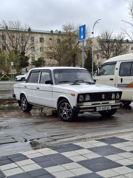 Vaz 21-06 avtimobili Sotilmoqda