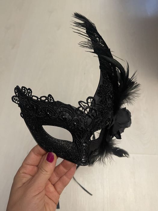 Маска за хелоуин