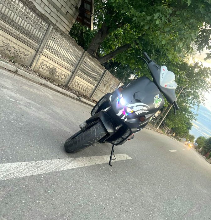 Vând malaguti f12 și trotineta electrica kaabo MANTIS