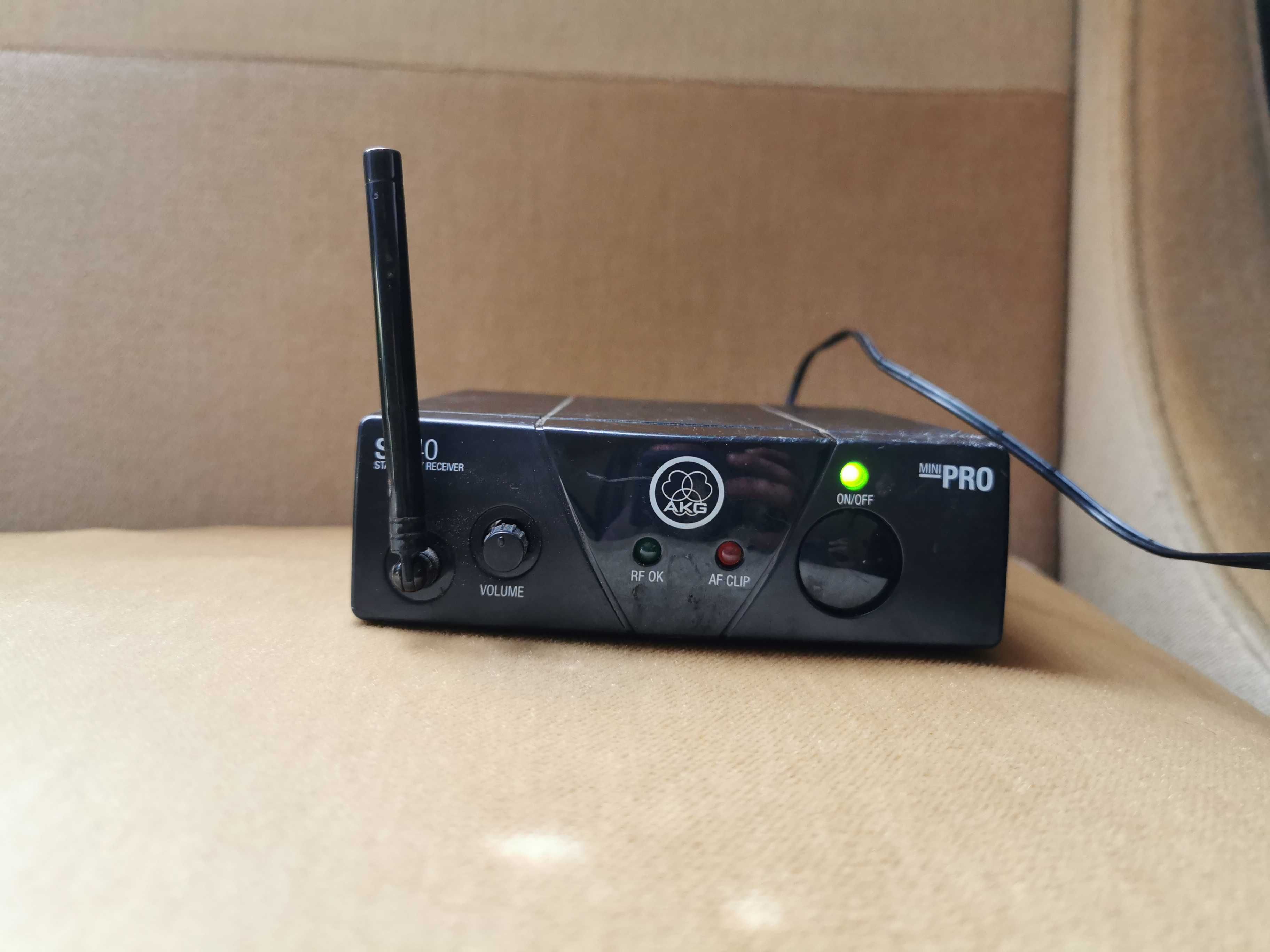 Reciever microfon wireless akg sr 40 mini pro