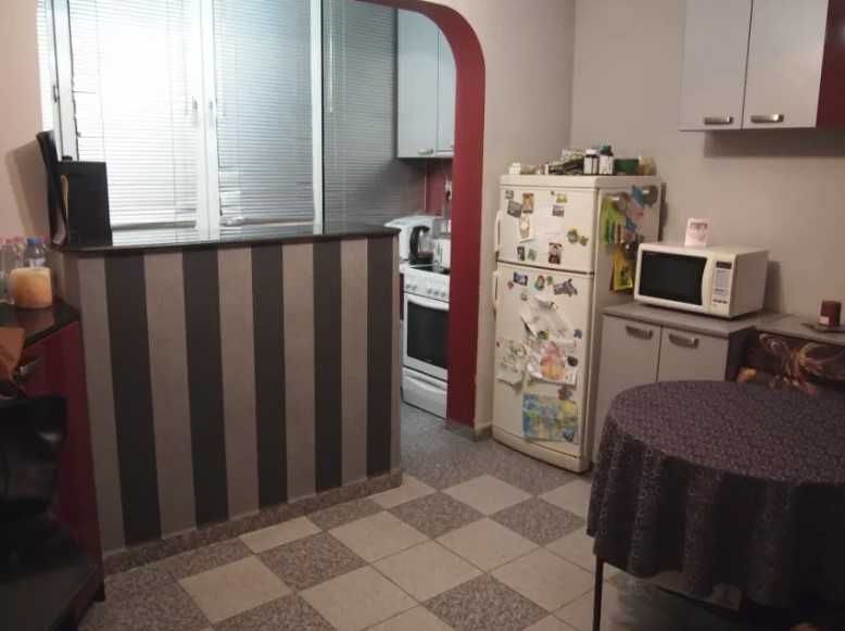 Тристаен апартамент в Левски Г