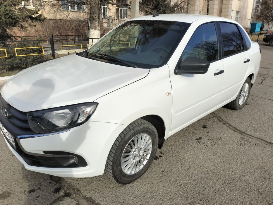 Продам автомобиль Лада Гранта