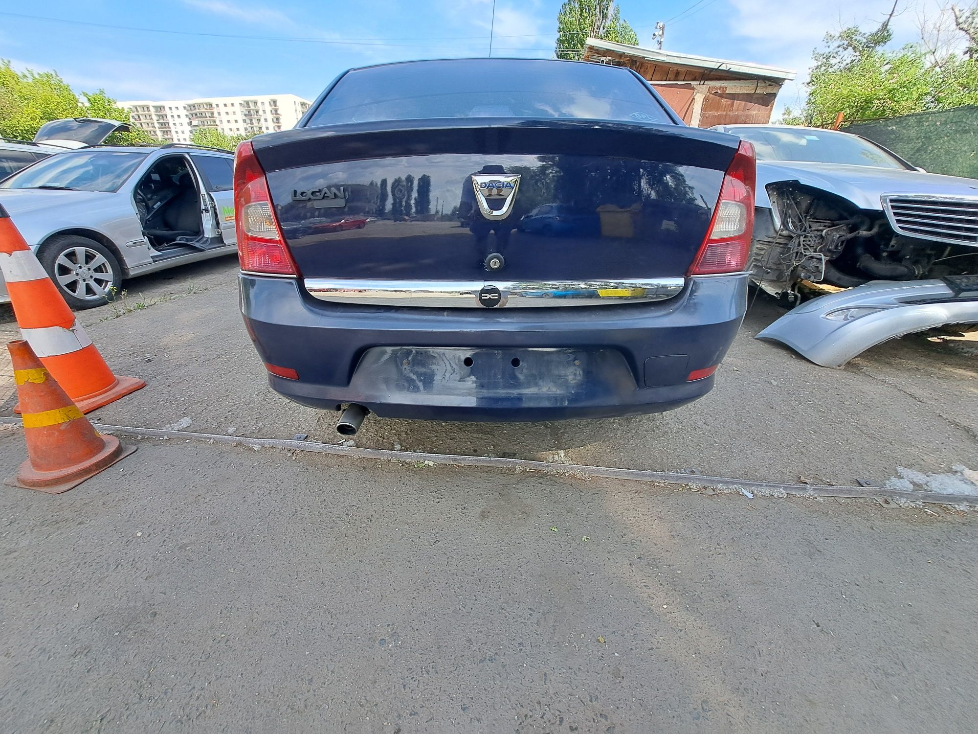 Dezmembrez Dacia Logan 1.2 B 2011 Facelift