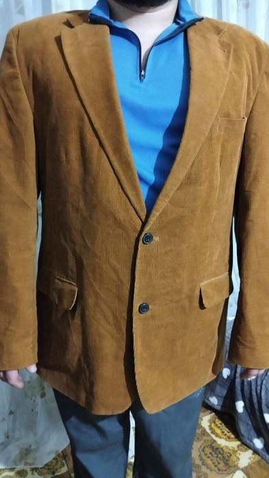 Вельветовый мужской пиджак