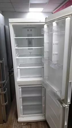 Продам холодильник LG NO Frost ( саморазмораживающийся)