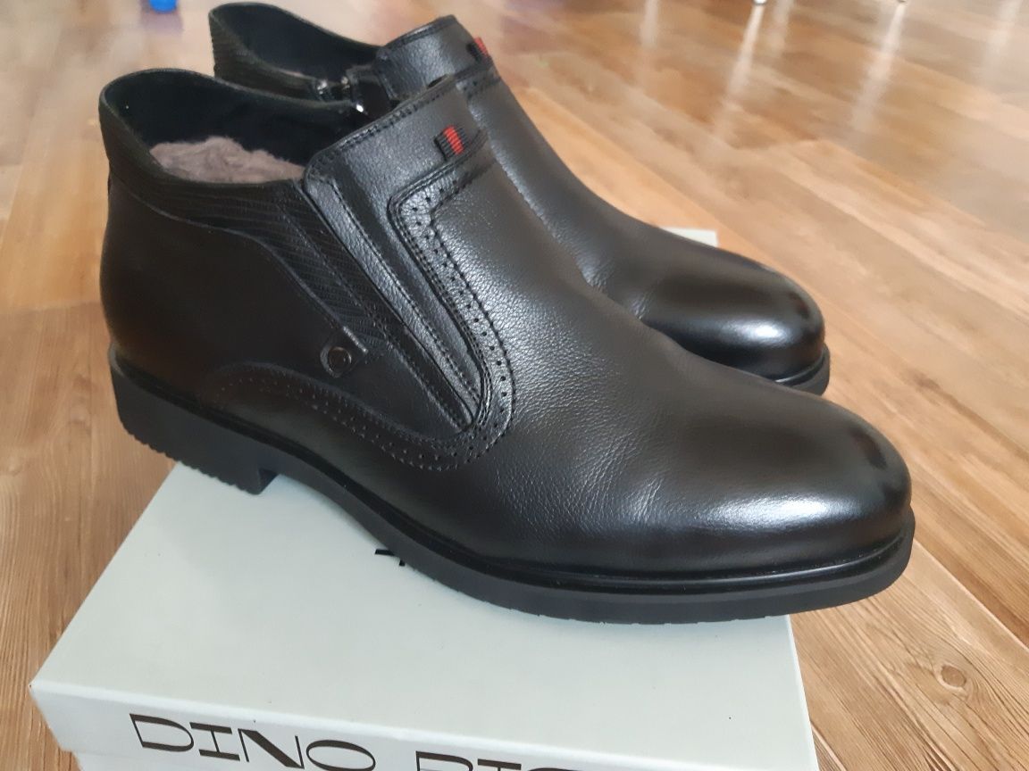 Обувь зимняя  DINO RICCI новая  размер 43 подойдет и на 42 размер