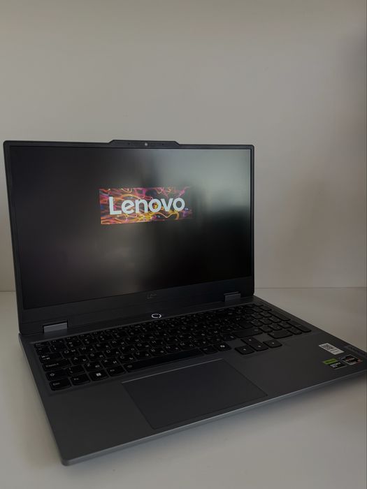 Lenovo LOQ 15ARP9