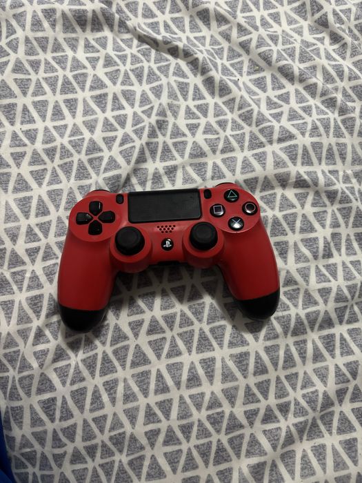 Vand/schimb ps4 500gb 1 controller