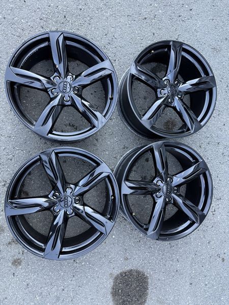 20цола Audi Ауди 4бр Оригинални