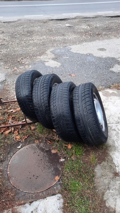 Roti complete cu anvelope iarna Michelin 195 65 r15 golf 5