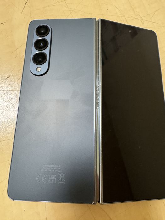 Samsung Z Fold 4 256 gb