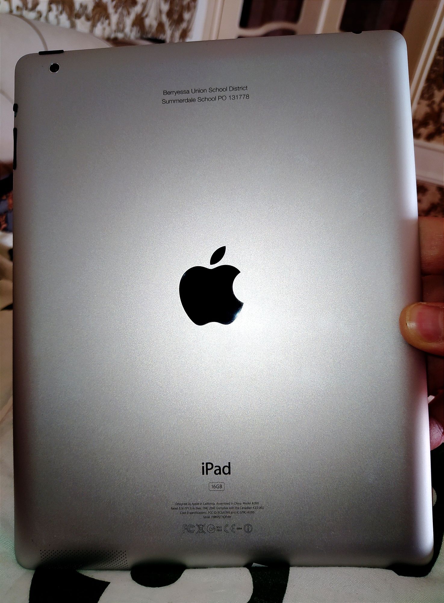Apple Ipad 2, Hotira 16, LL/A simkarta ketmaydi