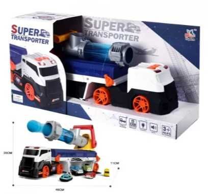 голям камион с оръдие изстрелващ гумени топки