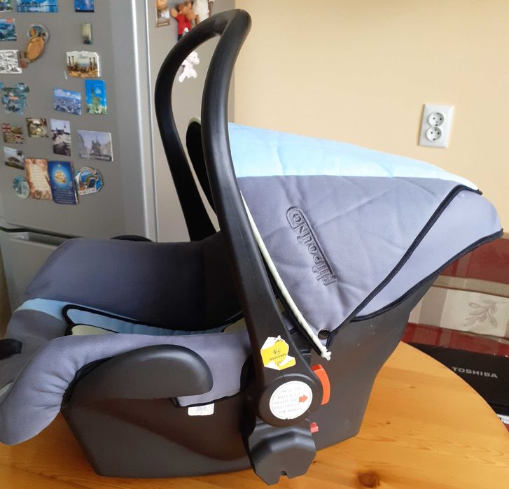 Бебешки кошница за кола и носене и ватирано чувалче