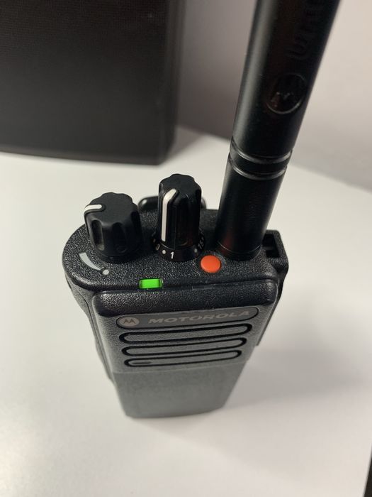 Statie Radio UHF Motorola DP4400e Statie Emisie Receptie