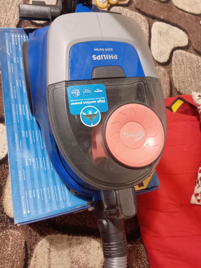Пылесос philips в идеальном состоянии