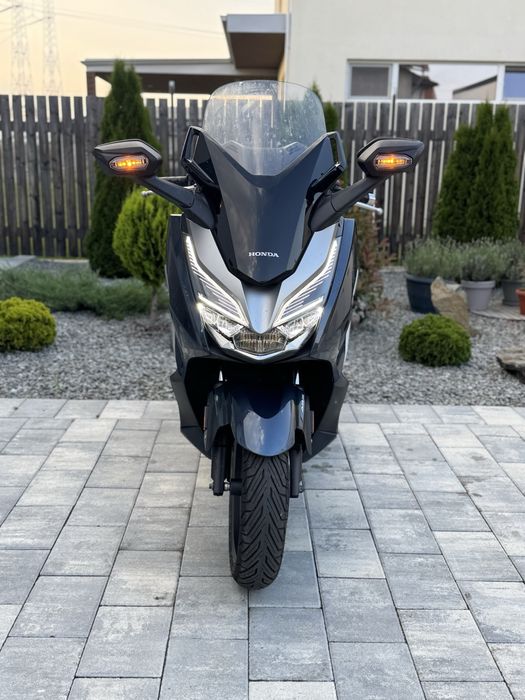 Honda Forza 300 facelift/ Led Abs