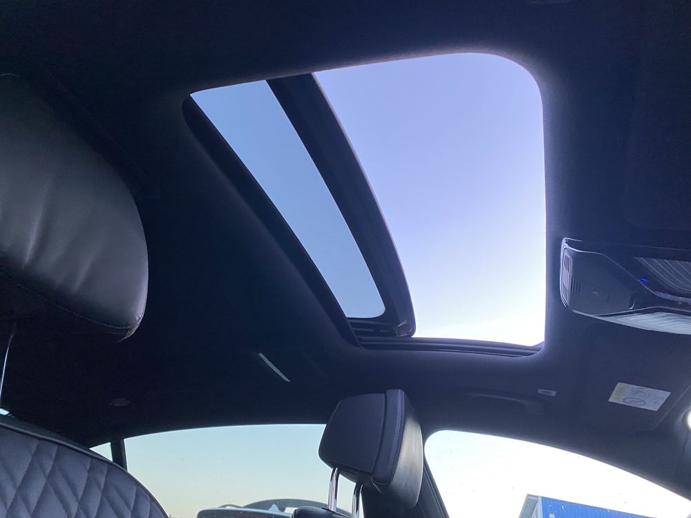 Cupolă , cu panoramic complet, trapă, panoramic BMW seria 7  G12