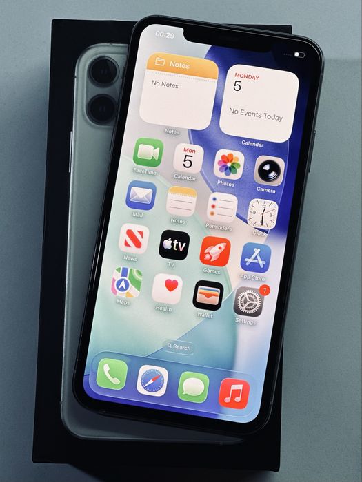 iPhone 11 ProMax бял 256GB 92% battery