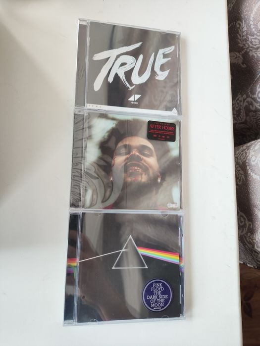 CD диски новые запечатанные Pink Floyd,  Avicii,  The Weeknd