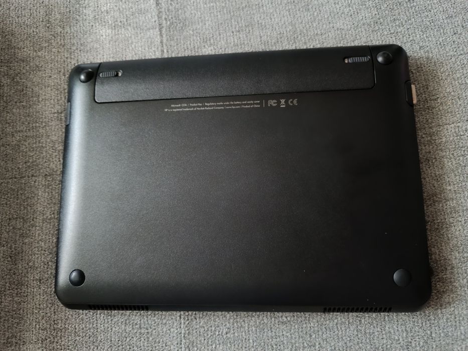 Лаптоп HP mini червен