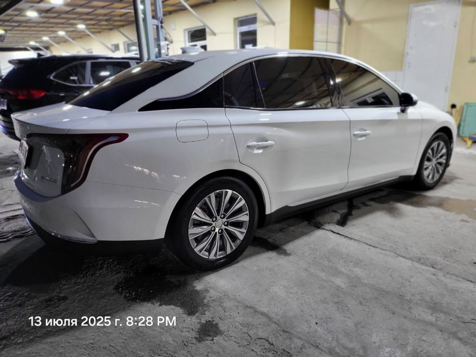 Hongqi eqm5 500Km 2025 йил Аренда викуп бор