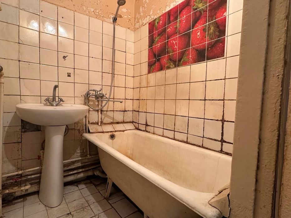 Продается просторная 2 х комнатная квартира Ц-7 улица Афросиаб