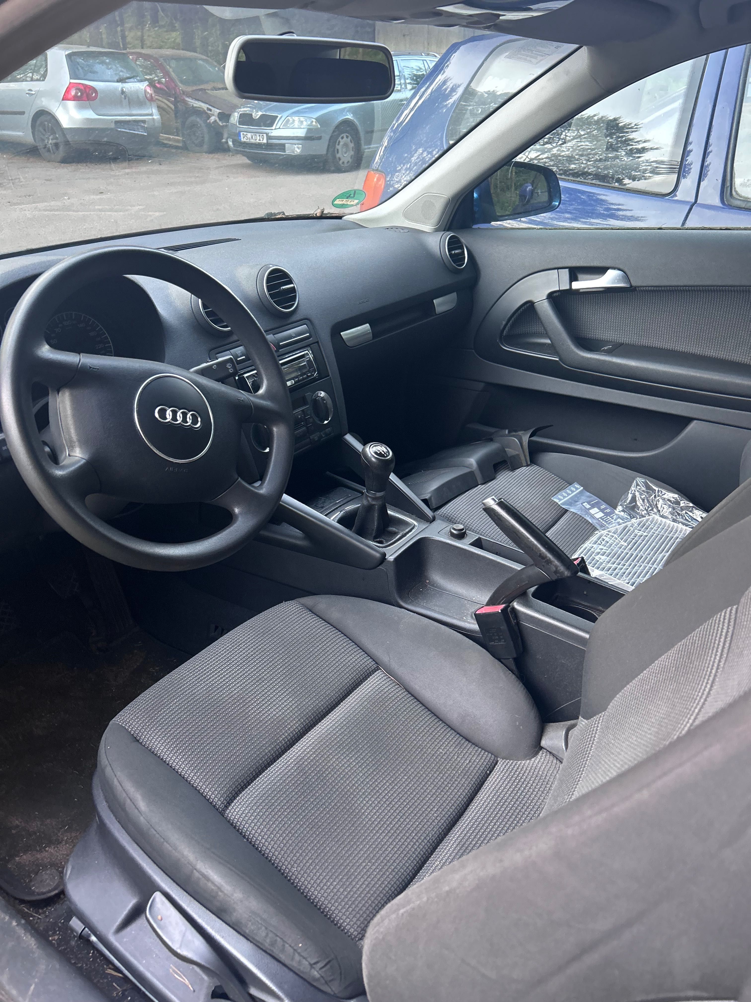 Audi A3 1.6 бензин – Отлично състояние, реални километри!