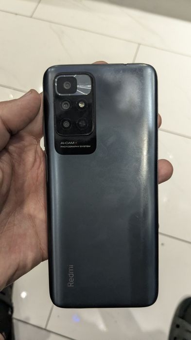 Продам Xiaomi Redmi 10 4/128