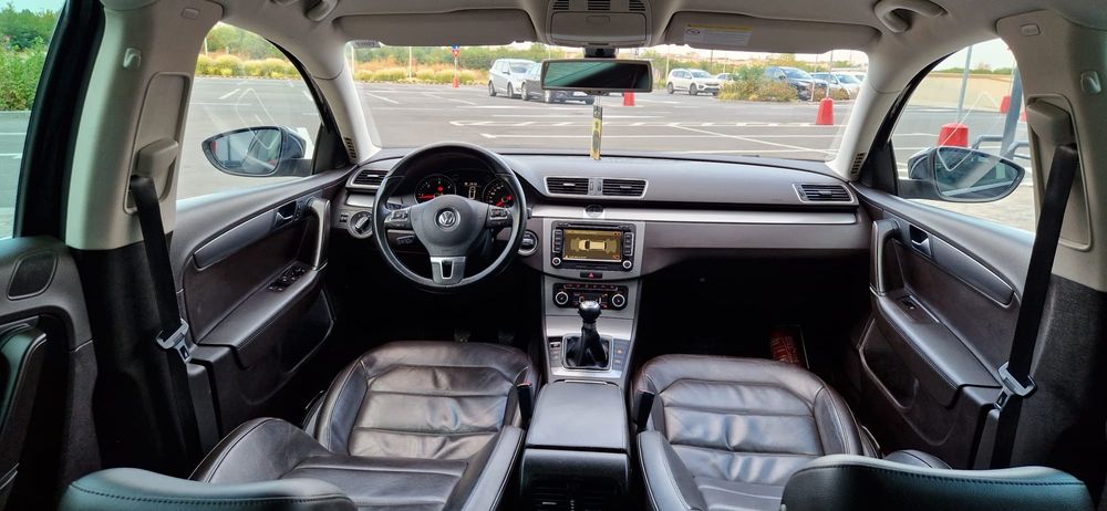 VW Passat B7 - HighLine - Mokka Brown - Nav mare - Piele