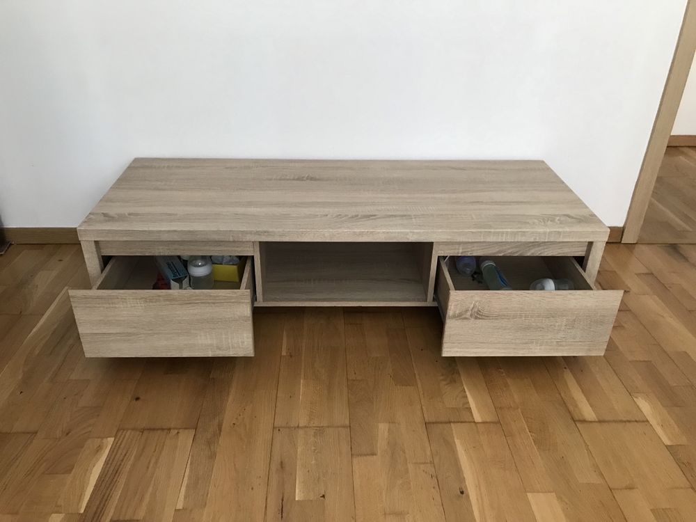 Vand comoda tv utilizata