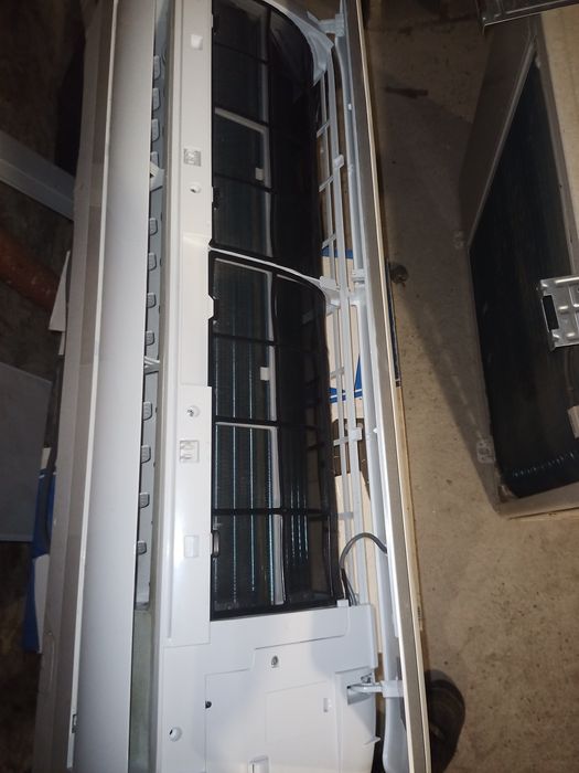 Климатик CH-S18fhcp на части