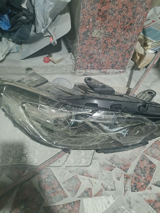 Фара хюндай грандеур 2018 год, пассажирская сторона