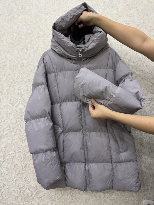 Зимняя Куртка в хорошем состоянии, серого цвета.