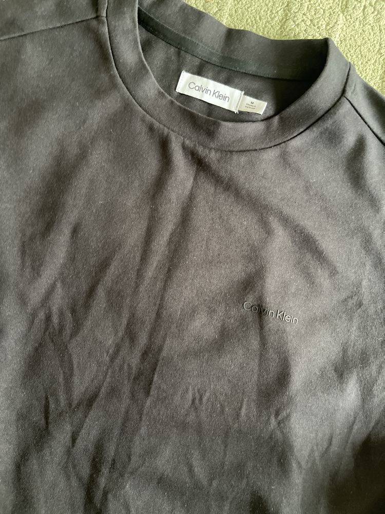 Свитшот оригинал Calvin Klein